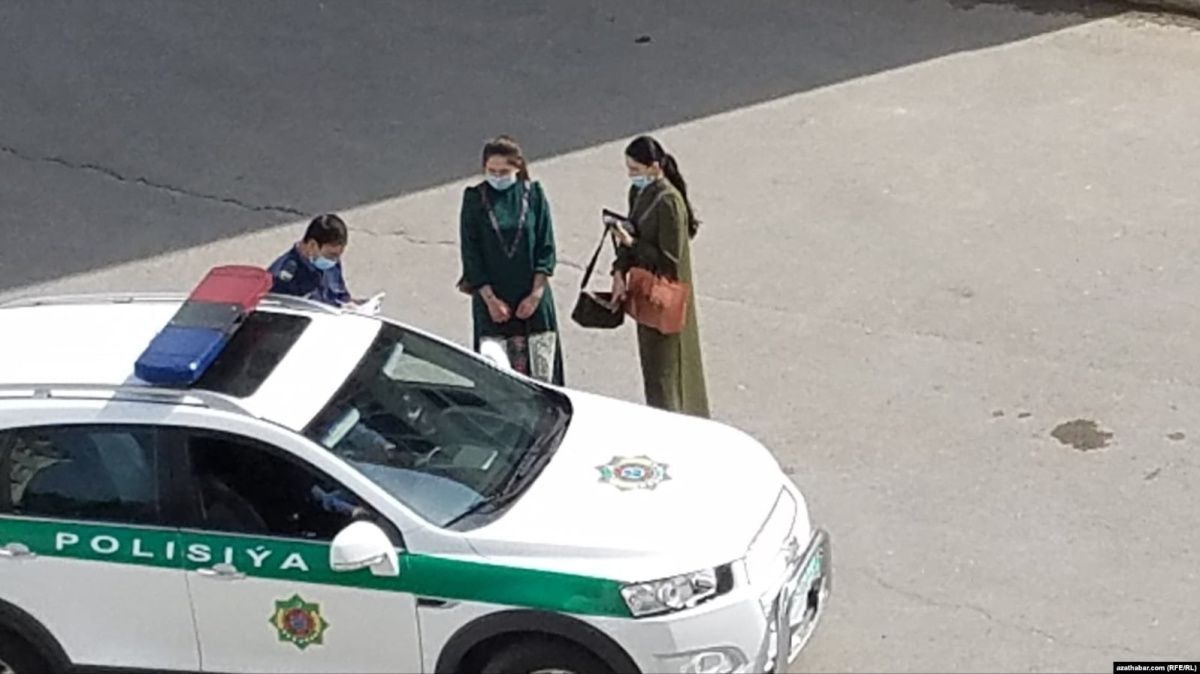 Запрет таджикам. Полиция Туркменистана. Полиция Туркменистана машины. Авто полиции Туркмении.