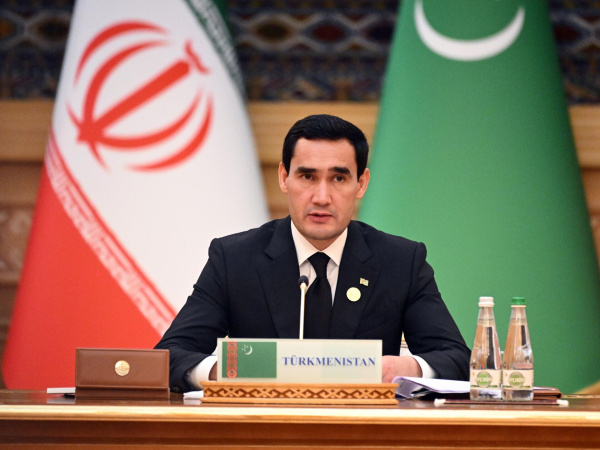 Политические процессы в Туркменистане: новый мэр Аркадага и продолжение активной внешнеполитической деятельности