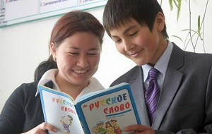В Кыргызстане русский язык нужно развивать, а не лишать официального статуса – губернатор Ошской области
