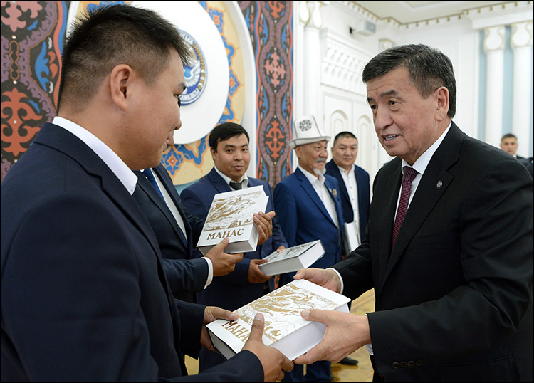 Президент Киргизии похвалил мигрантов за инвестиции в экономику
