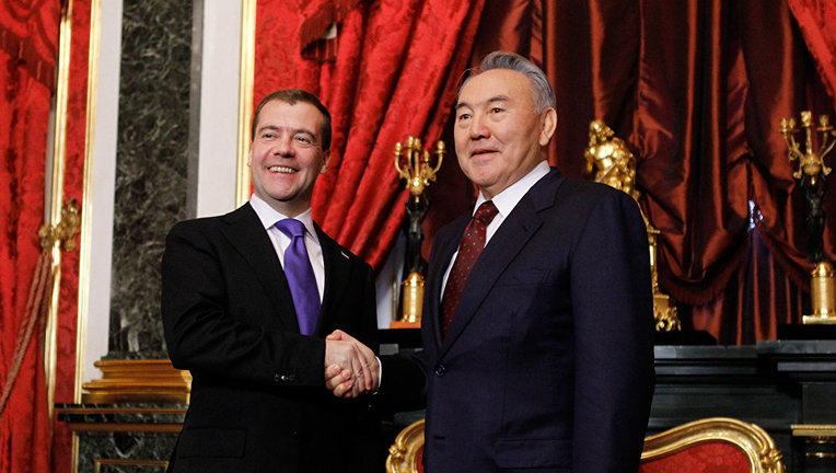 Медведев: Назарбаев сделал большой вклад в развитие сотрудничества России и Казахстана