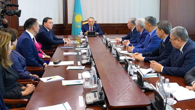 Назарбаев о новом премьере: Имеет необходимый опыт, четверть века работает со мной