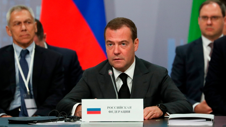 Медведев ответил американскому министру, "предостерегавшему" Узбекистан от вступления в ЕАЭС