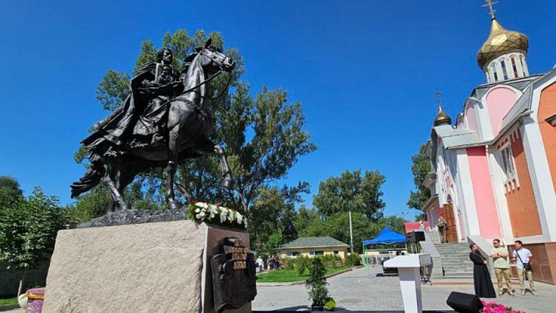 Памятник Невскому в Алматы подчеркивает близость славянских и тюркских народов – МИД РФ