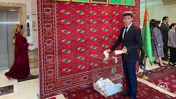 Выборы в парламент проходят в Туркменистане
