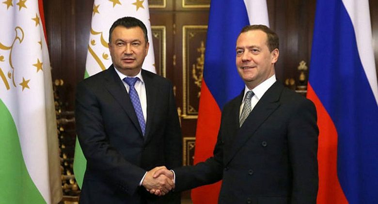 Медведев отметил союзнический характер отношений между РФ и Таджикистаном