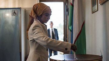 «Очереди из молодых избирателей»: президентские выборы в Узбекистане