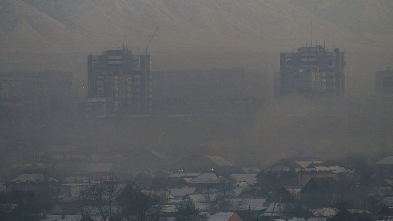 Смог в Бишкеке: экологическая ситуация в Киргизии уже не критическая, а катастрофическая  