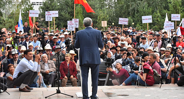 Как сторонники Атамбаева хотят "прекратить беззаконие" в стране?