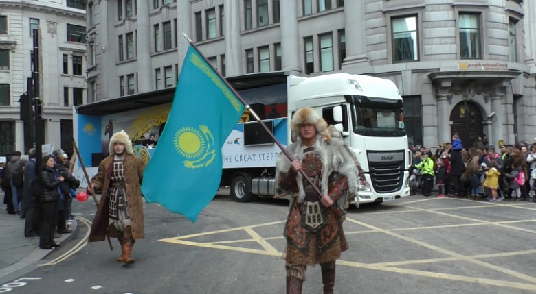 Казахские батыры произвели фурор на улицах Лондона