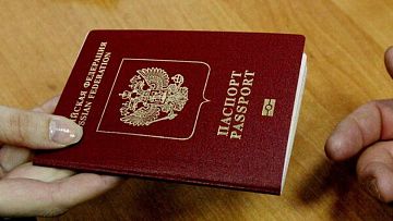Какие преимущества дает российский паспорт: обзор кыргызоязычных СМИ за неделю