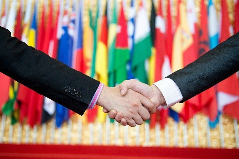 Интеграция и взаимодействие стран Евразийского единства на основе гуманитарных связей.