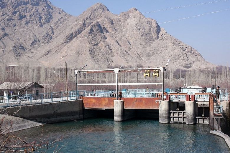 Кыргызстан и Таджикистан договорились о совместном использовании воды