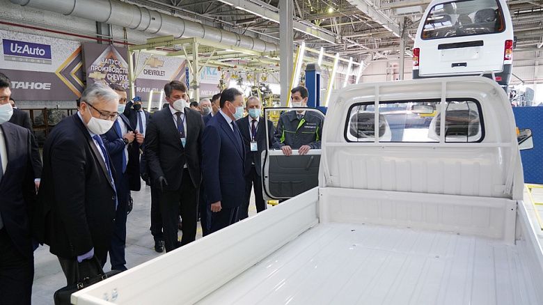 Премьер-Министры РК и РУ дали старт совместному производству новых моделей автомобилей