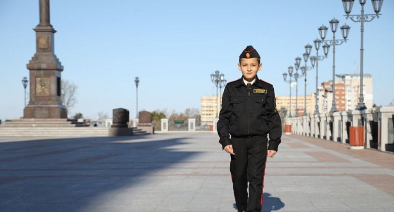 Матвиенко наградила медалью таджикского мальчика за спасение человека