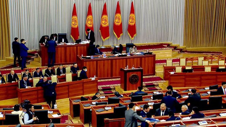 Три причины призывов к ограничению русского языка в Киргизии