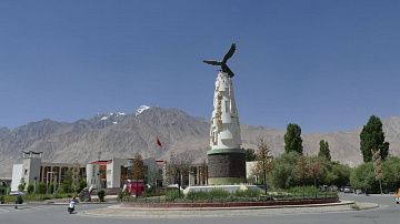 «Вернуть Памир»: таджикские земли опять под прицелом Китая