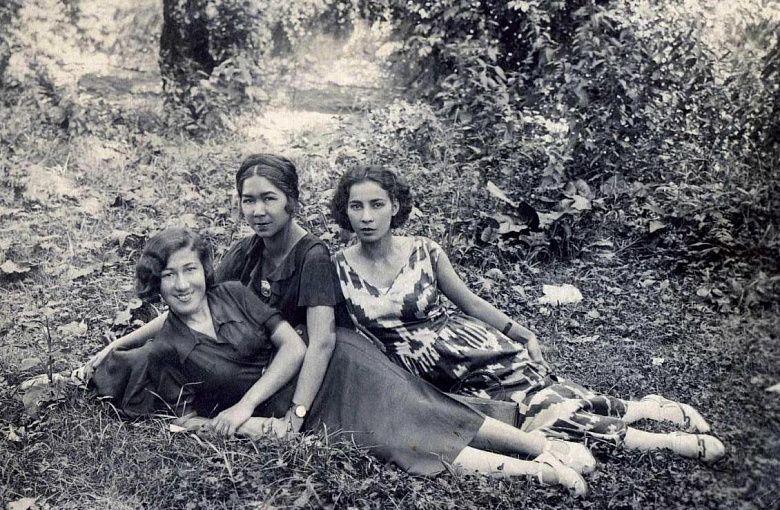Девушки Таджикистана 30-40-х годов: Как они выглядели и одевались