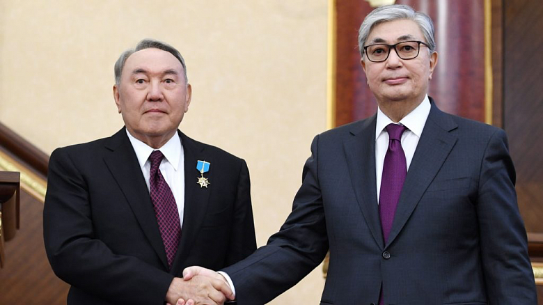 Д. Ашимбаев: Хотелось бы, чтобы Назарбаев и Токаев сели за один стол и договорились