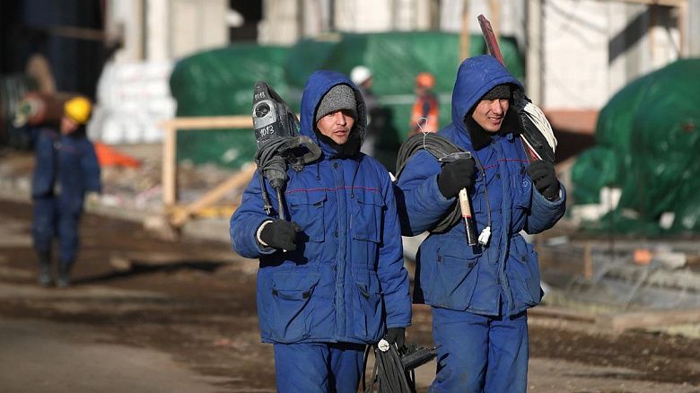 Эксперт: Мигранты могут спасти российскую экономику после пандемии