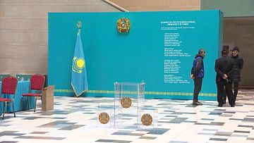 Петров: «Выборы в Казахстане проходят по сценарию референдума»