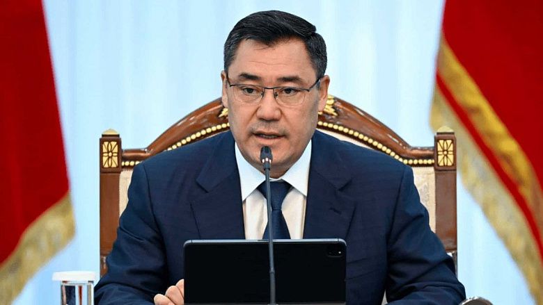 Президент Киргизии выступил против перевода киргизского языка на латиницу
