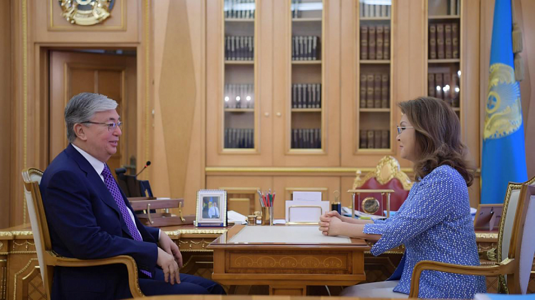 Ашимбаев: Отправит ли Токаев Даригу Назарбаеву в отставку в августе?