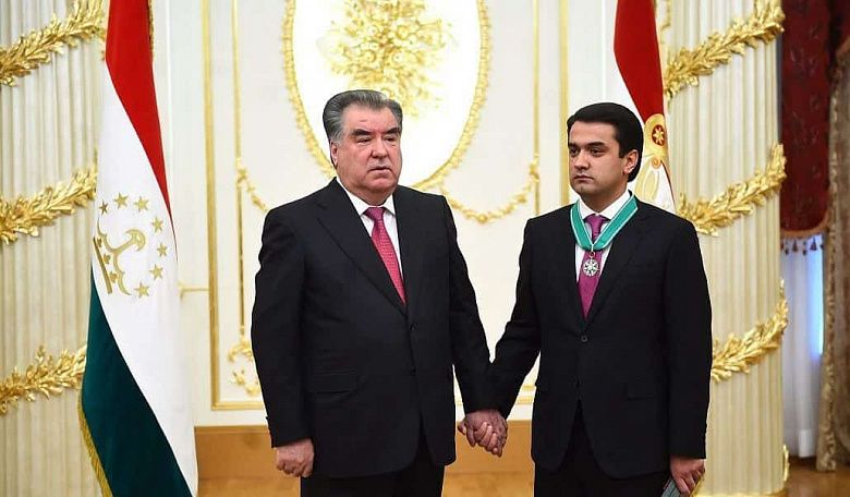 О болезни сына президента Таджикистана сообщили в твиттере