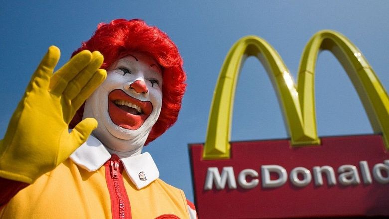 Как США относятся к «многовекторной» политике Астаны и уходу McDonald’s из страны