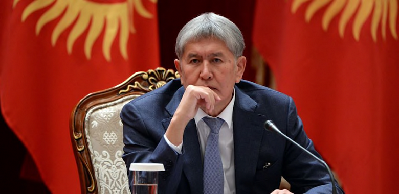  Алмазбека Атамбаева обвиняют в убийстве и захвате заложников