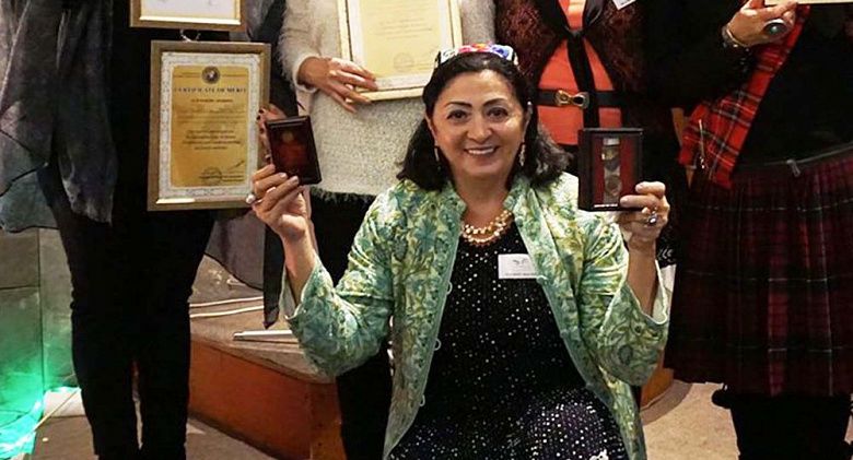 В Лондоне таджикская писательница Гульсифат Шахиди признана автором года