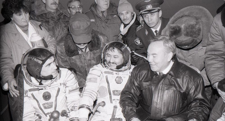 "Скучаю по космосу": откровенное интервью Мусабаева к 25-летию первого полета на орбиту 
