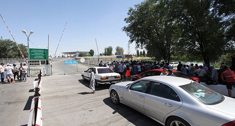В Таджикистане ввели беспошлинный транзитный проезд узбекского транспорта