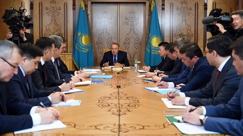 Нурсултан Назарбаев приступил к своим обязанностям