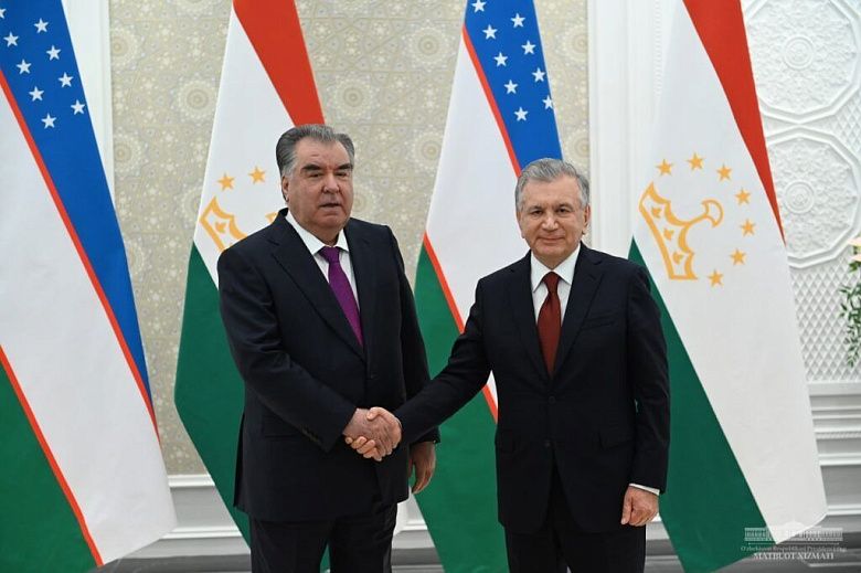 Президенты Таджикистана и Узбекистана обсудили ситуацию на таджикско-кыргызской границе