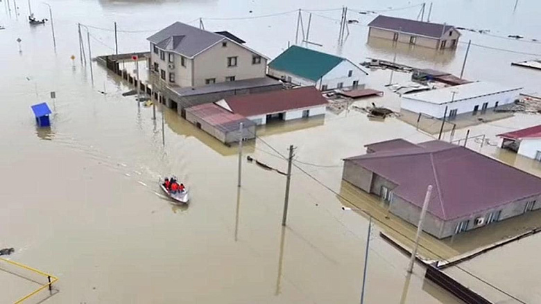 Токаев назвал наводнение в Казахстане самым крупным бедствием за последние 80 лет
