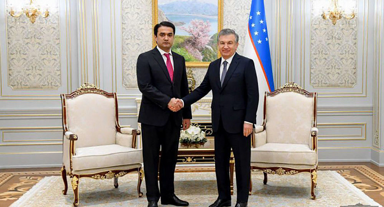 Президент Таджикистана готовит себе преемника