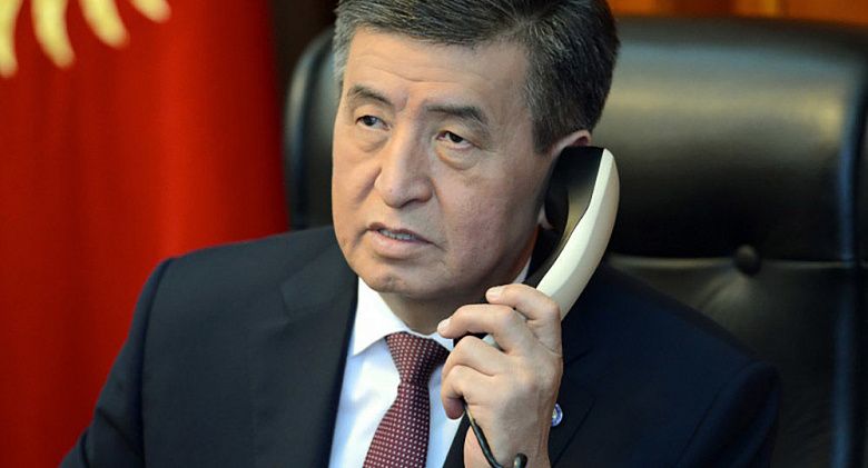 Жээнбеков призвал не допускать инцидентов на границе с Таджикистаном  
