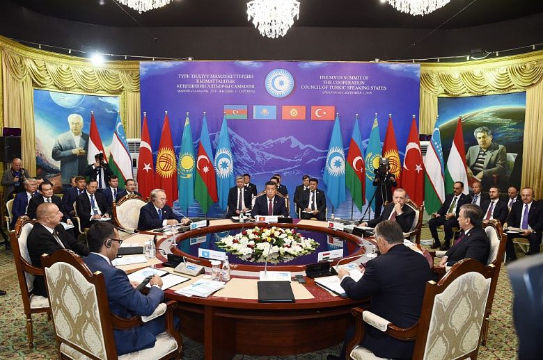 Общий язык и не только: зачем лидеры тюркского мира собрались на Иссык-Куле