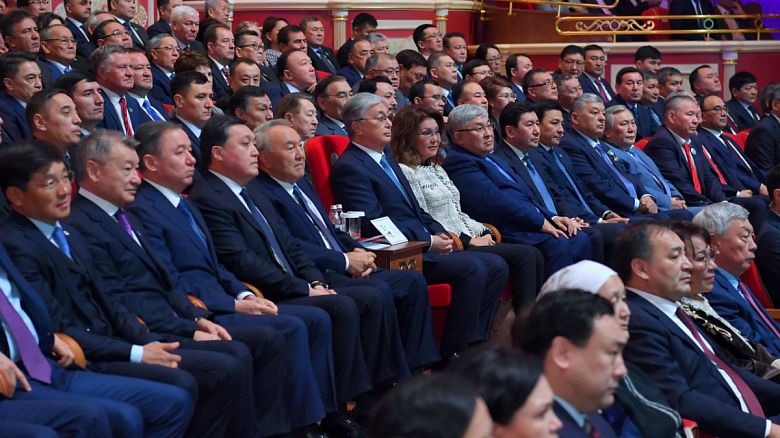 Назарбаев и Токаев приняли участие в старте празднования юбилея Абая 