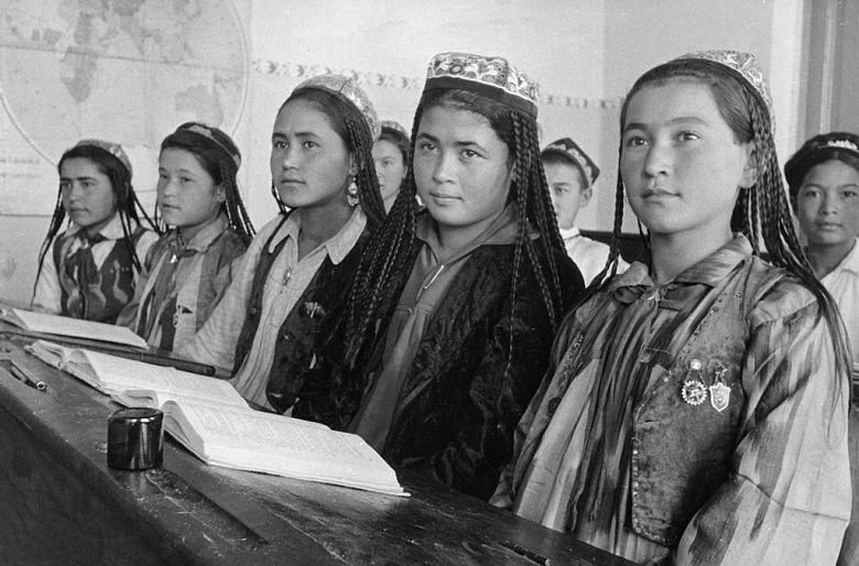 Каким было высшее образование в Узбекистане в годы ВОВ?