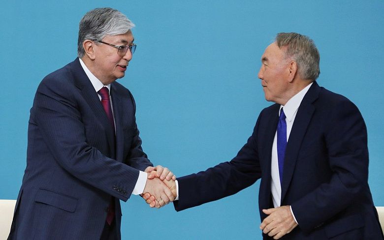 Чей «Нур Отан»: что означает уход Назарбаева с поста главы правящей партии