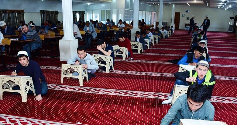 Религиозное образование в Таджикистане: «Если мы не научим, то научит кто-то другой»