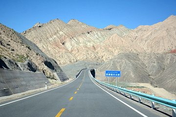 Ещё один Шёлковый путь. Таджикистан и Китай хотят соединиться автодорогой