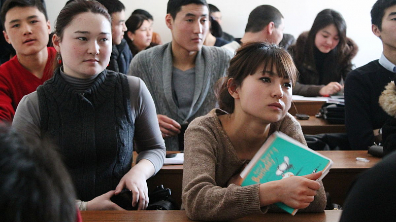 10 наиболее востребованных специальностей в Кыргызстане на рынке труда и абитуриентов