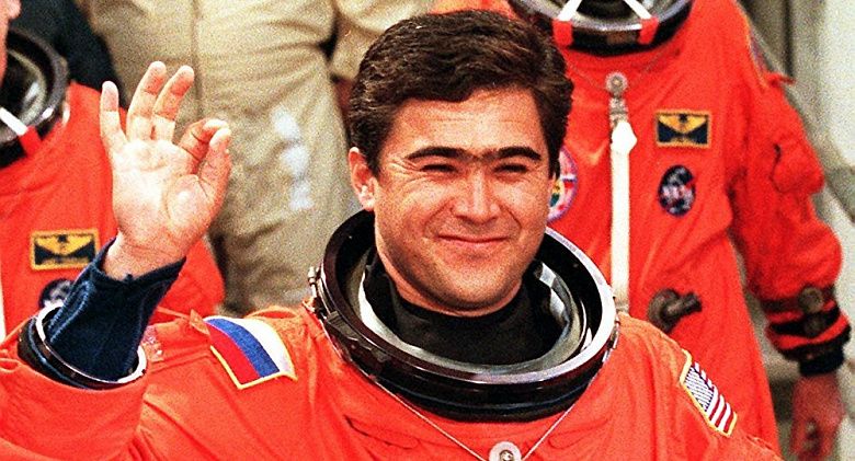 Салижан Шарипов: Космонавт должен уметь делать все