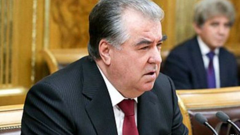 Президент Таджикистана отменил распоряжение о повышении тарифов на интернет