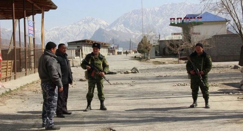 Названа причина приостановки переговоров Таджикистана и Кыргызстана по границе