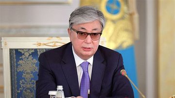 Д. Ашимбаев: Ремонтом водопровода должны заниматься сантехники, а не президент
