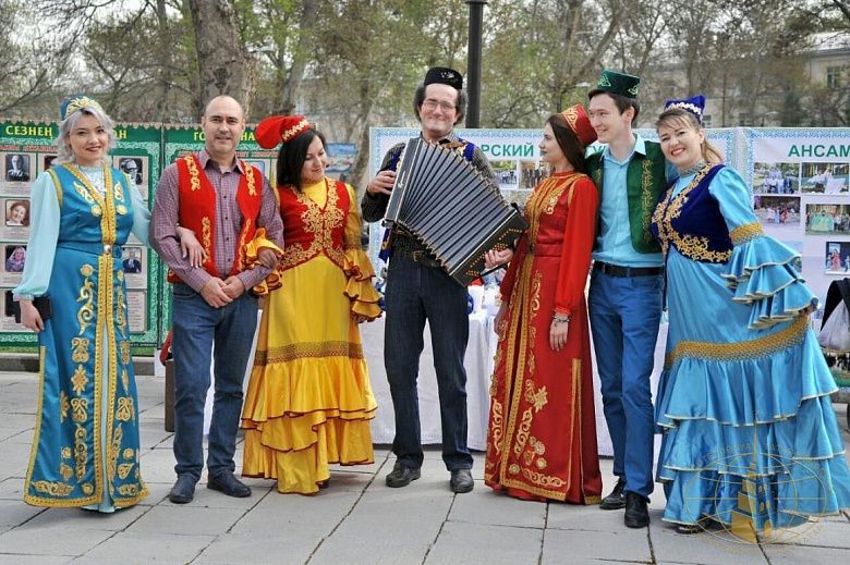 Культурную жизнь крымско-татарской диаспоры обсудили в Русском доме